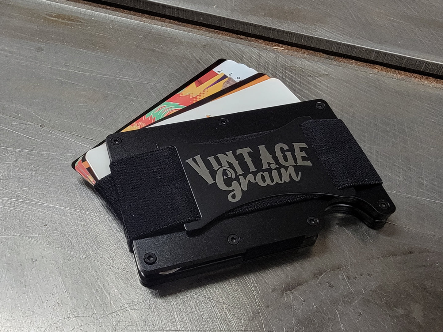 Minimalist Aluminum Wallet | Tattered Flag